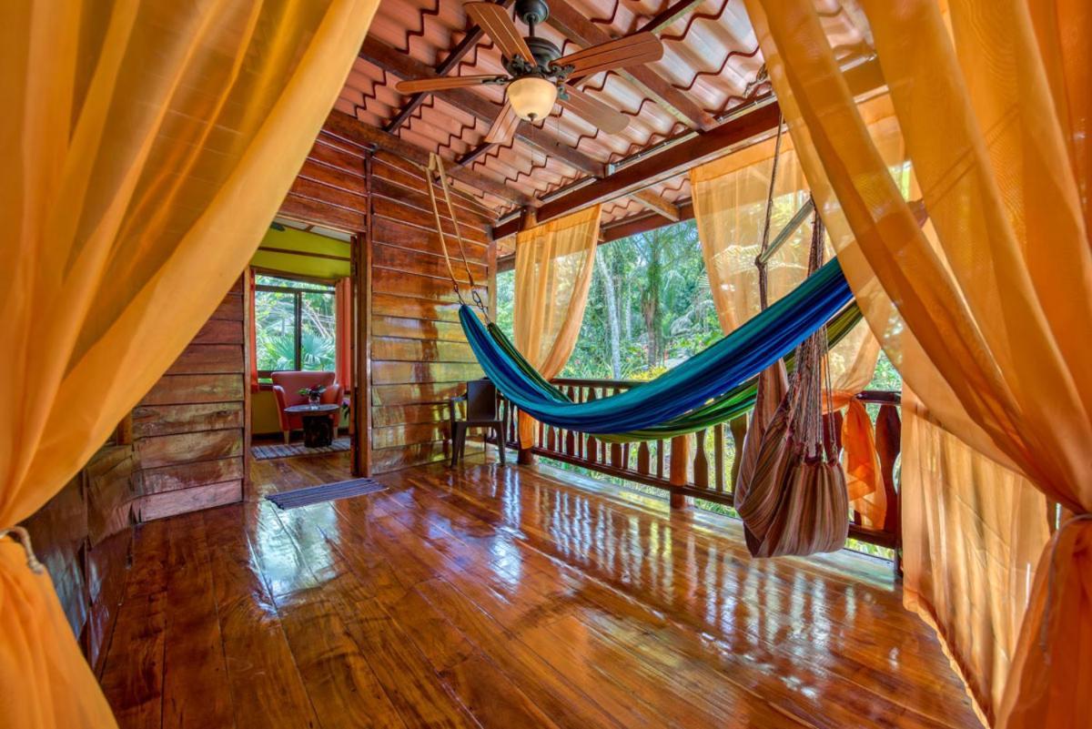 Caribe Town Bungalows Puerto Viejo de Talamanca Zewnętrze zdjęcie