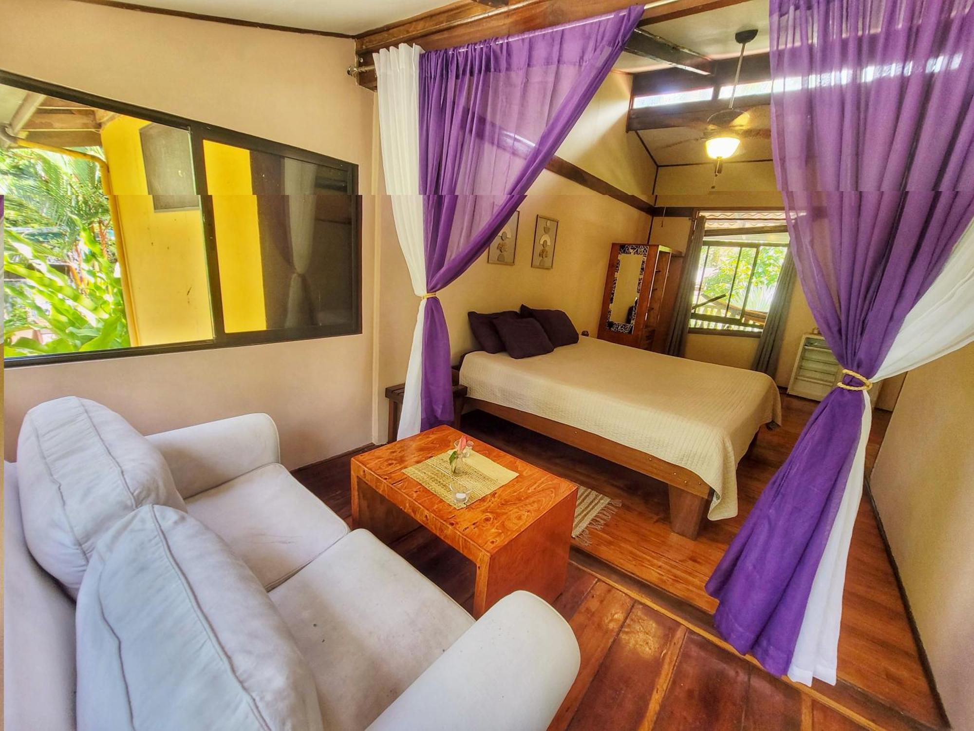 Caribe Town Bungalows Puerto Viejo de Talamanca Zewnętrze zdjęcie