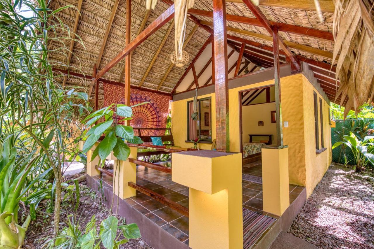 Caribe Town Bungalows Puerto Viejo de Talamanca Zewnętrze zdjęcie