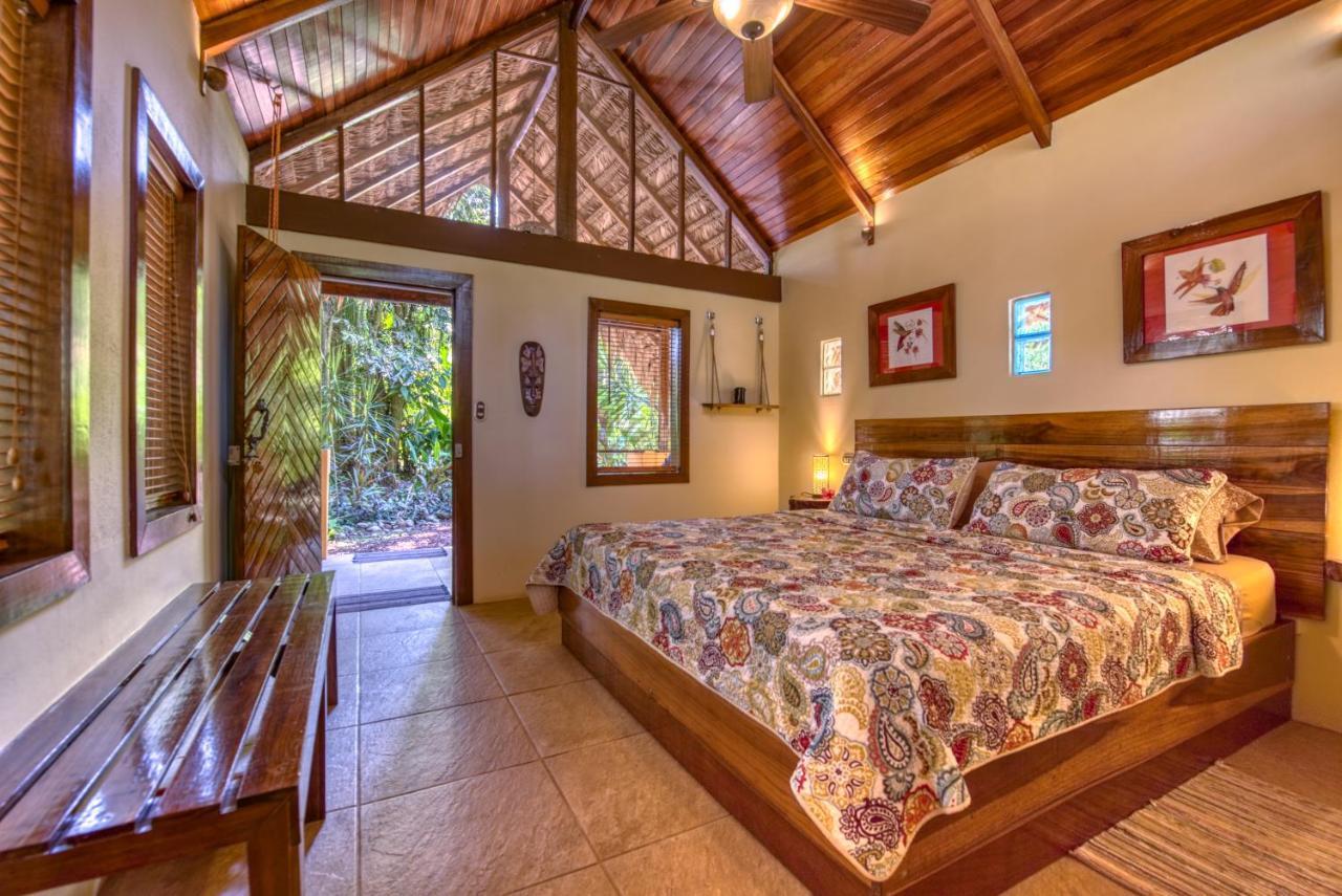 Caribe Town Bungalows Puerto Viejo de Talamanca Zewnętrze zdjęcie